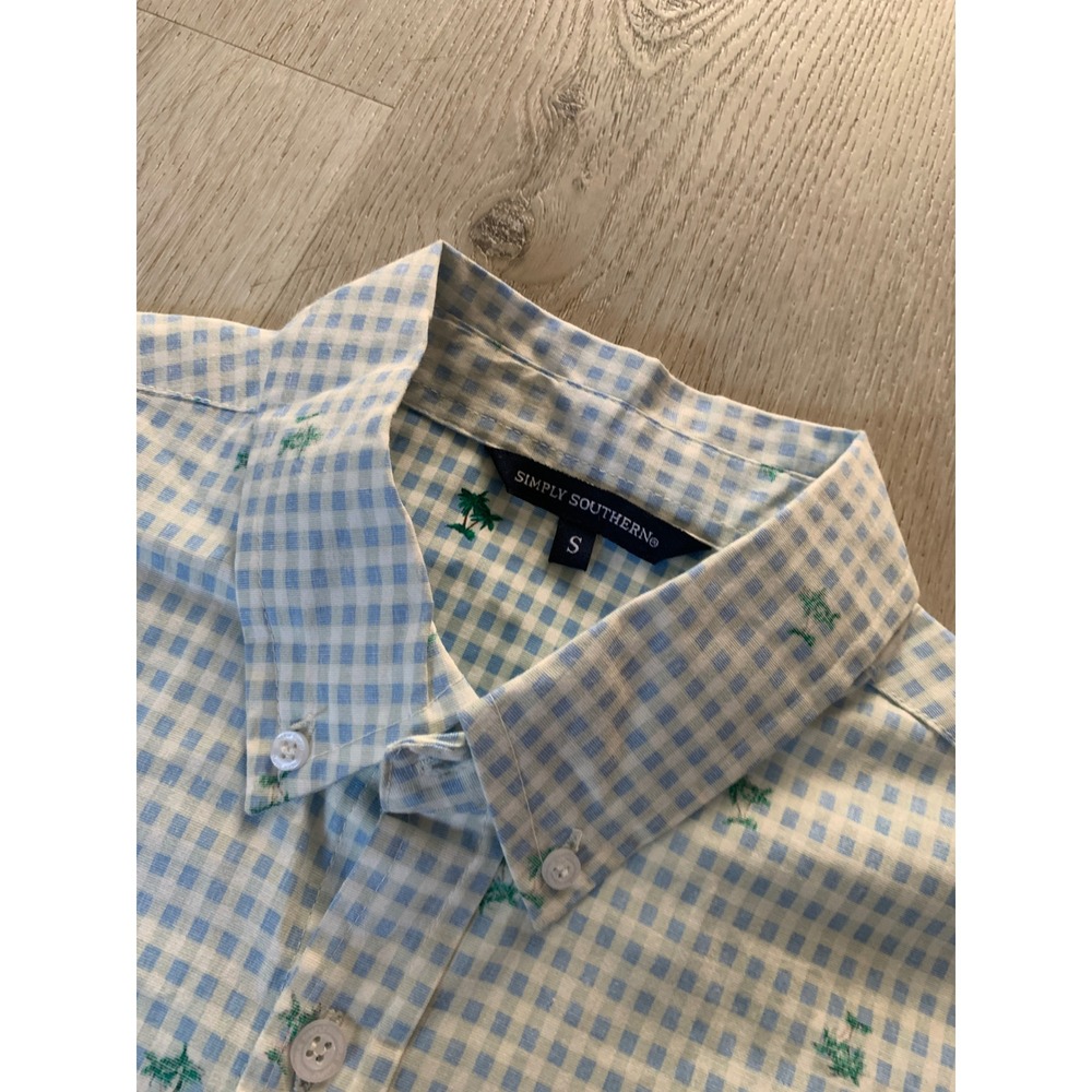 Simply Southern Mens Small Blue Gingham Palm Tree Short Sleeve Button Down Shirt